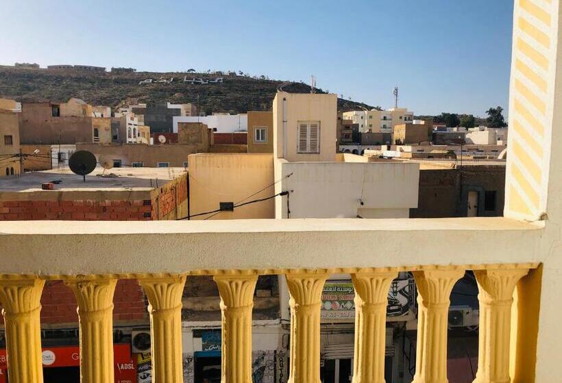 استودیوی استاندارد, Auberge Alferdaous