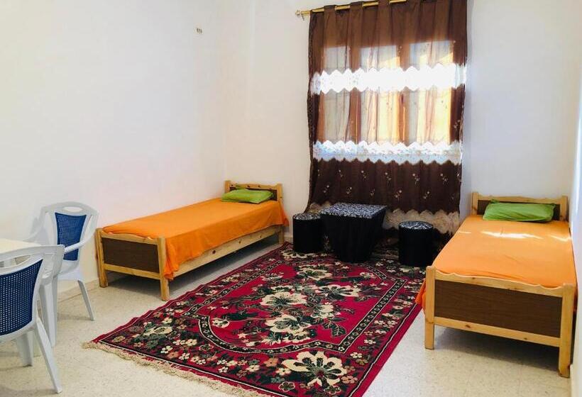 استودیوی استاندارد, Auberge Alferdaous