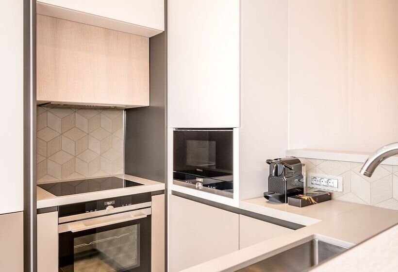 استودیو استاندارد با تراس, The Residence Gare