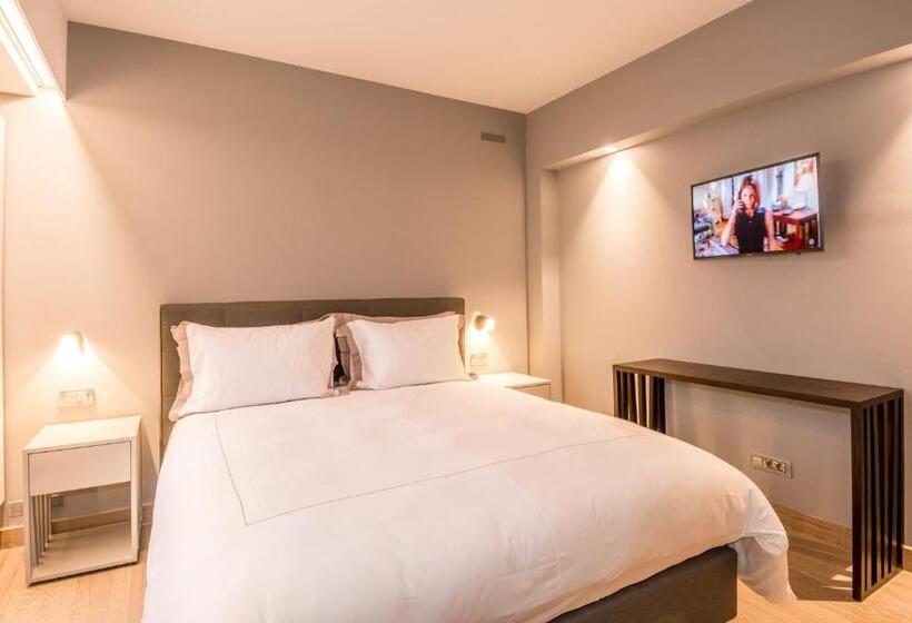 1 Bedroom Penthouse Apartment, The Residence Gare