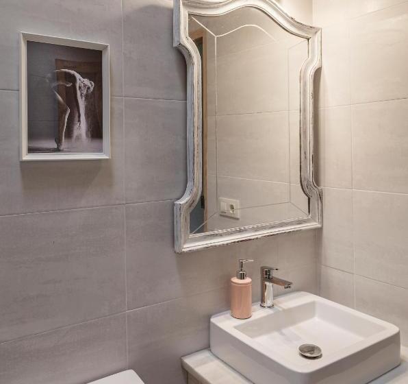 バルコニー付きスタンダードルーム, La Figal De Xugabolos, Salas