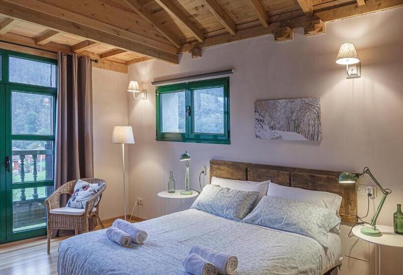 バルコニー付きスタンダードルーム, La Figal De Xugabolos, Salas