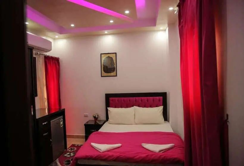 اتاق استاندارد با تخت دوبل, Queen Pyramids View Inn