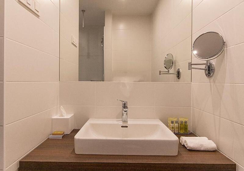 חדר סטנדרט, Hilton Garden Inn Zagreb   Radnicka