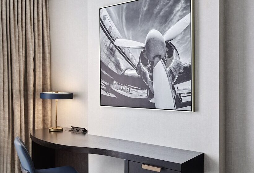 غرفة ديلوكس لذوى الاحتياجات الخاصة, Loews Kansas City