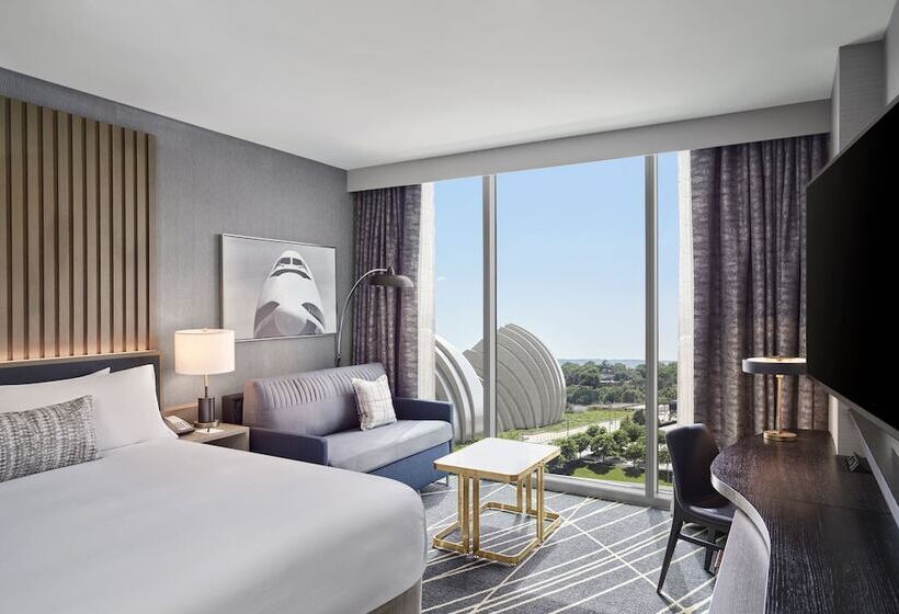 غرفة قياسية لذوى الاحتياجات الخاصة, Loews Kansas City