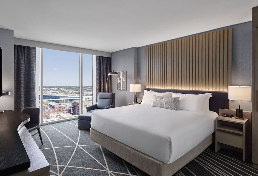 جناح, Loews Kansas City