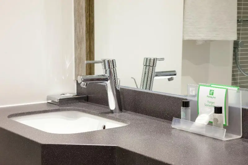اتاق لوکس با تخت بزرگ, Loews Kansas City