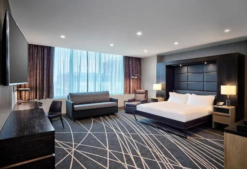 استودیوی استاندارد, Loews Kansas City