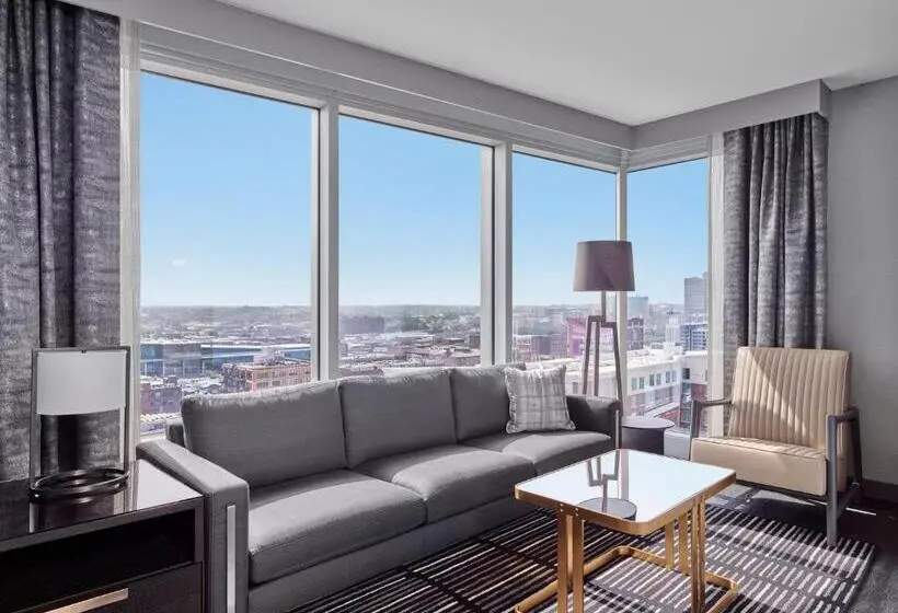 سوییت, Loews Kansas City