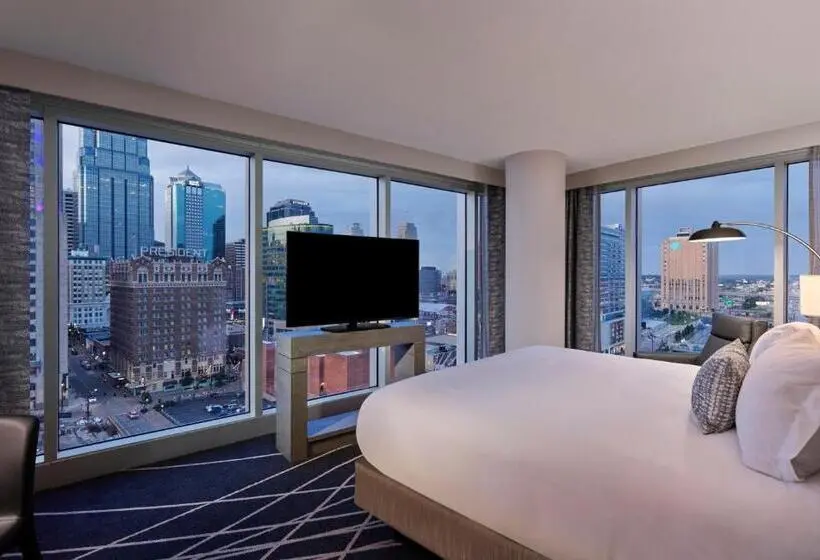 سوییت, Loews Kansas City