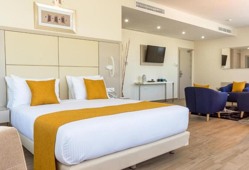 سوییت سوپریور, Sidi Yahia