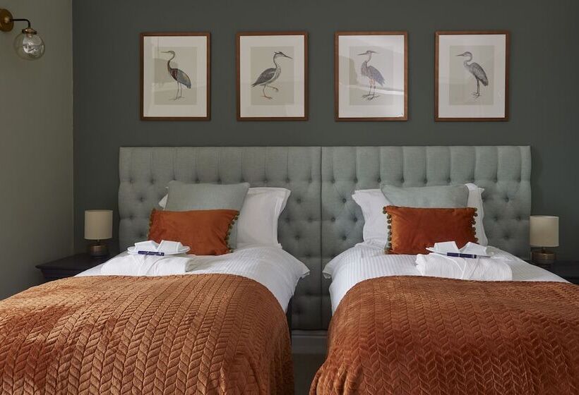 غرفة قياسية, Sentry Mead