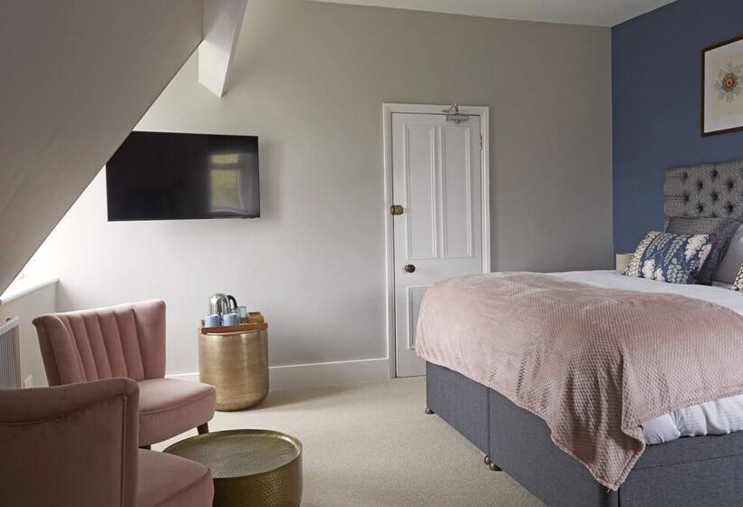 غرفة قياسية, Sentry Mead