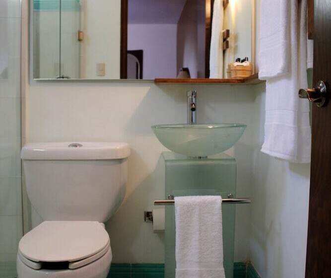 3 Bett Deluxe Zimmer, Entre Patios Hotel Boutique