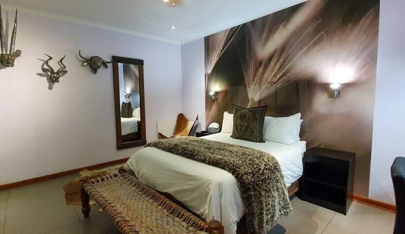 Номер Стандарт Внутренний, Yalla Yalla Boutique