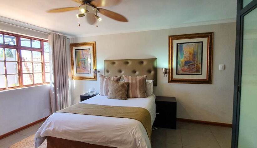 Номер Стандарт, Yalla Yalla Boutique