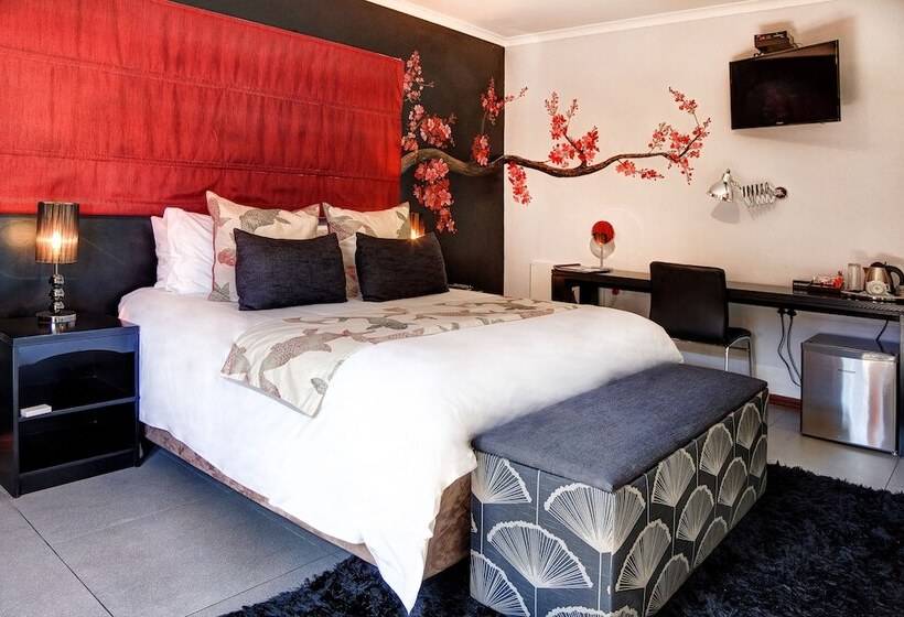 Номер Стандарт Внутренний, Yalla Yalla Boutique