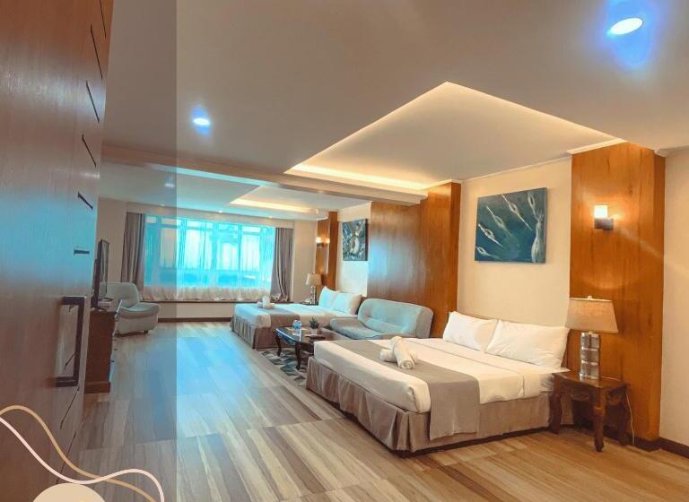 سوییت خانوادگی, The Lakeview Suites