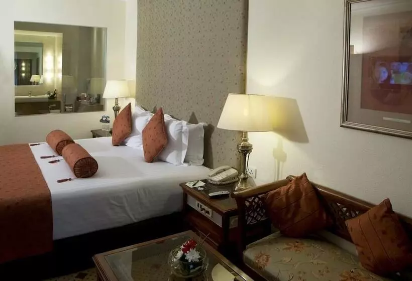 エクゼクティブルーム, Avari Lahore