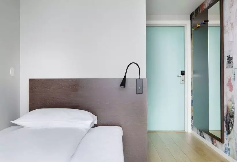 اتاق استاندارد یک نفره, Comfort Hotel Victoria Florø