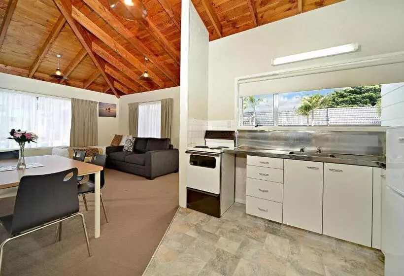 １ベッドルームアパートメント, Takapuna Motor Lodge