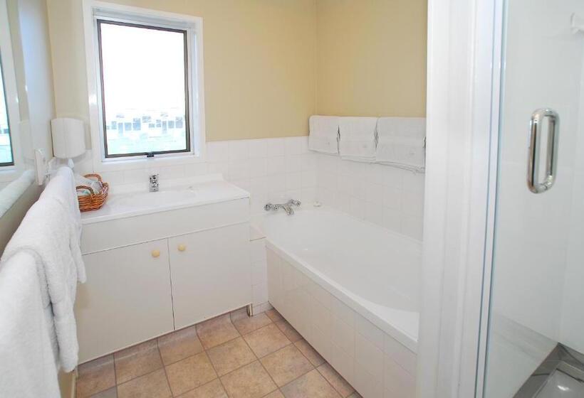 침실 3개 아파트, Takapuna Motor Lodge