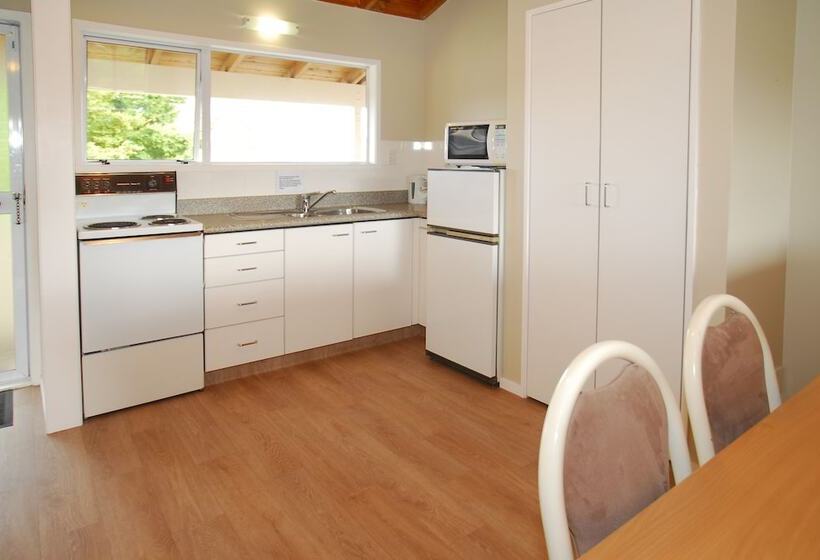 침실 2개 아파트, Takapuna Motor Lodge