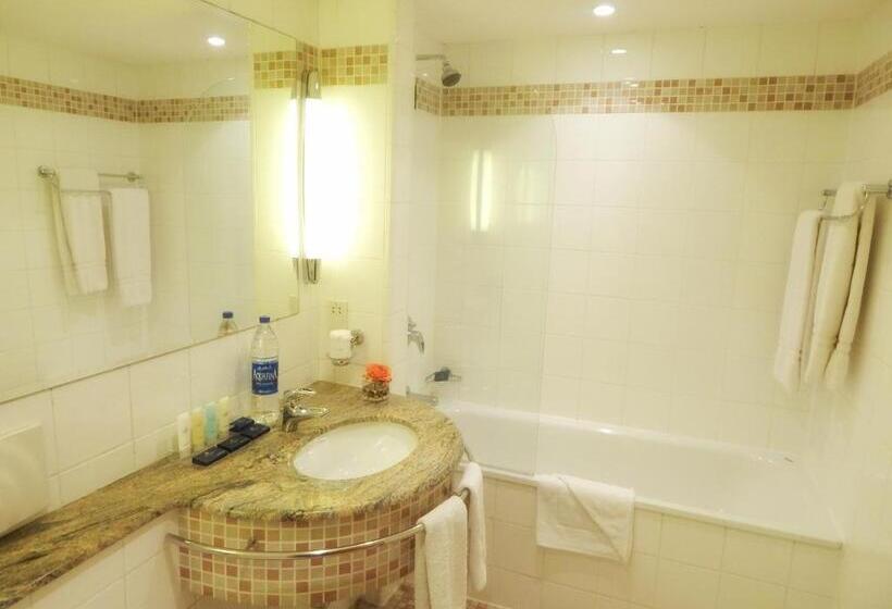 اتاق استاندارد با چشمانداز شهر, The Federal Palace Hotel & Casino