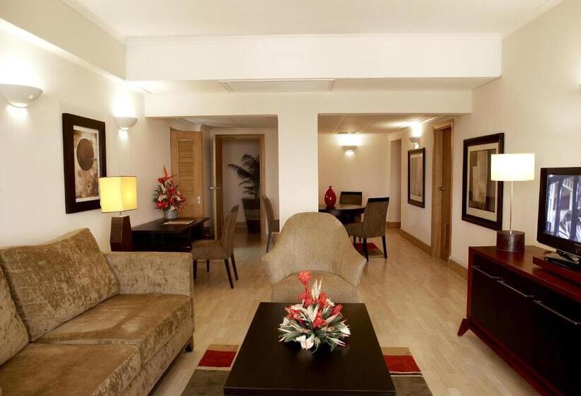 سوئیت با تخت بزرگ, The Federal Palace Hotel & Casino