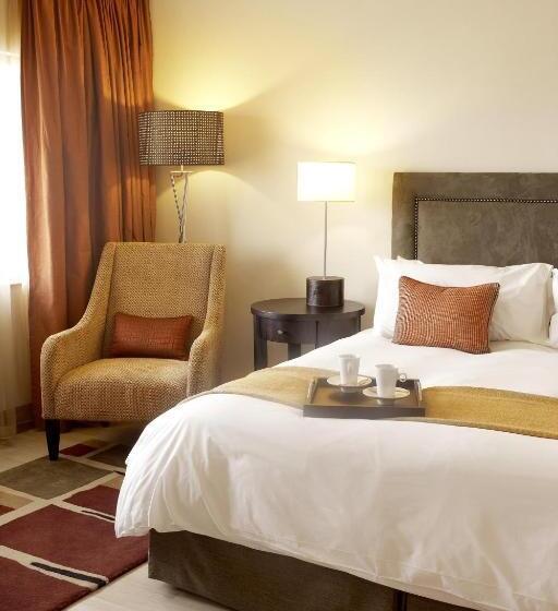 اتاق استاندارد با تخت بزرگ, The Federal Palace Hotel & Casino