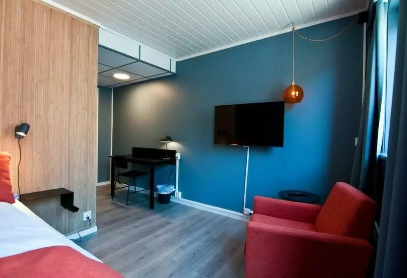 اتاق استاندارد یک نفره, Narvik Hotel Wivel