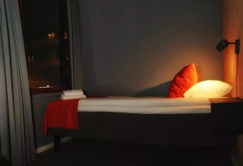 اتاق استاندارد یک نفره, Narvik Hotel Wivel