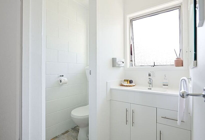 １ベッドルームアパートメント, Roselands Motel