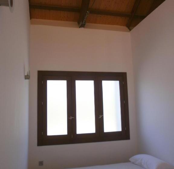 اتاق استاندارد سه نفره, Albergue Coto Real De La Marina