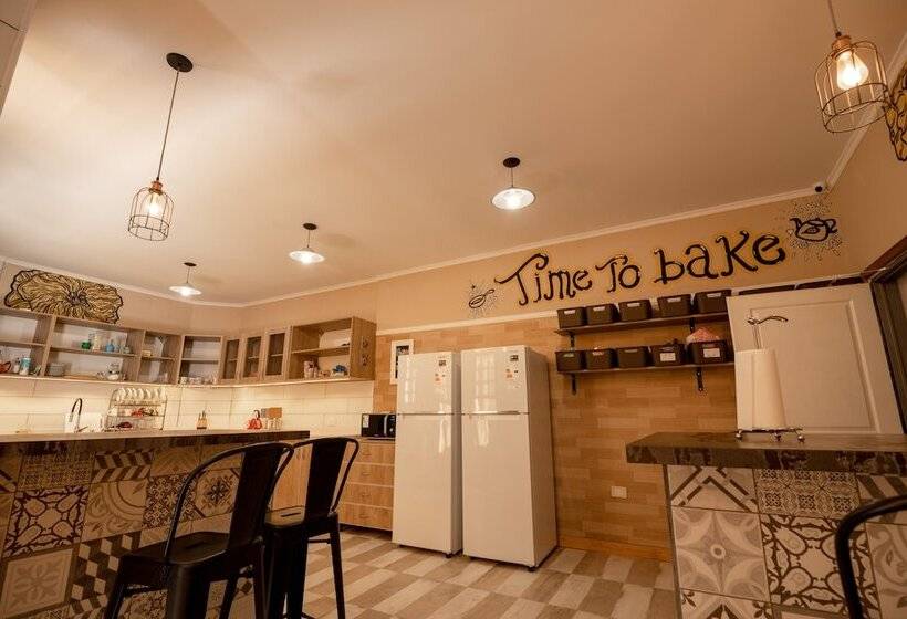 اتاق استاندارد با سرویس بهداشتی مشترک, Che Juan Hostel Ba