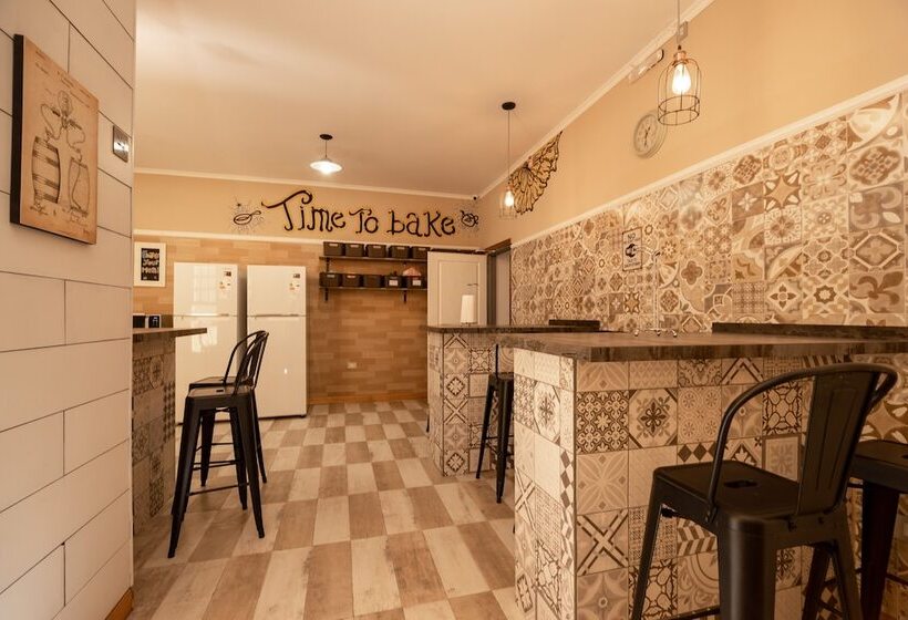اتاق استاندارد با سرویس بهداشتی مشترک, Che Juan Hostel Ba