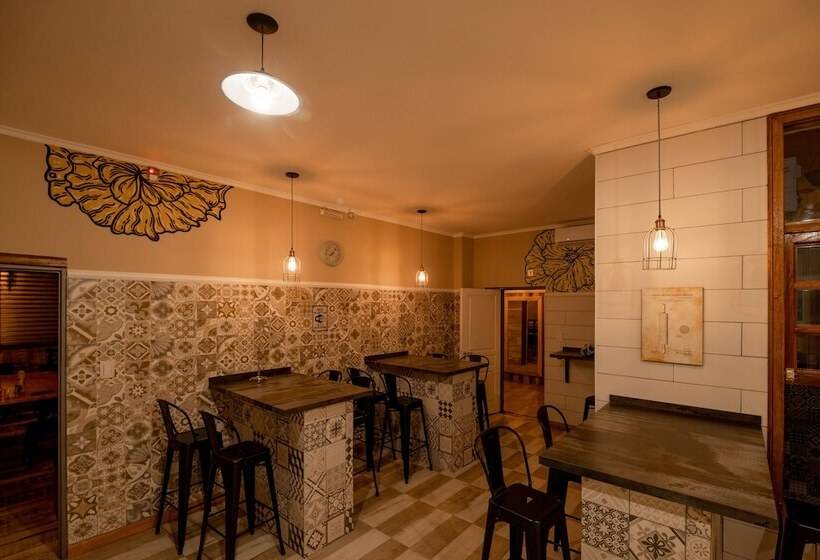 اتاق استاندارد با سرویس بهداشتی مشترک, Che Juan Hostel Ba