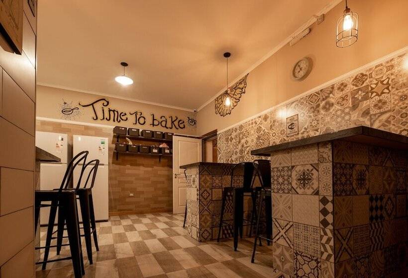 اتاق استاندارد با سرویس بهداشتی مشترک, Che Juan Hostel Ba