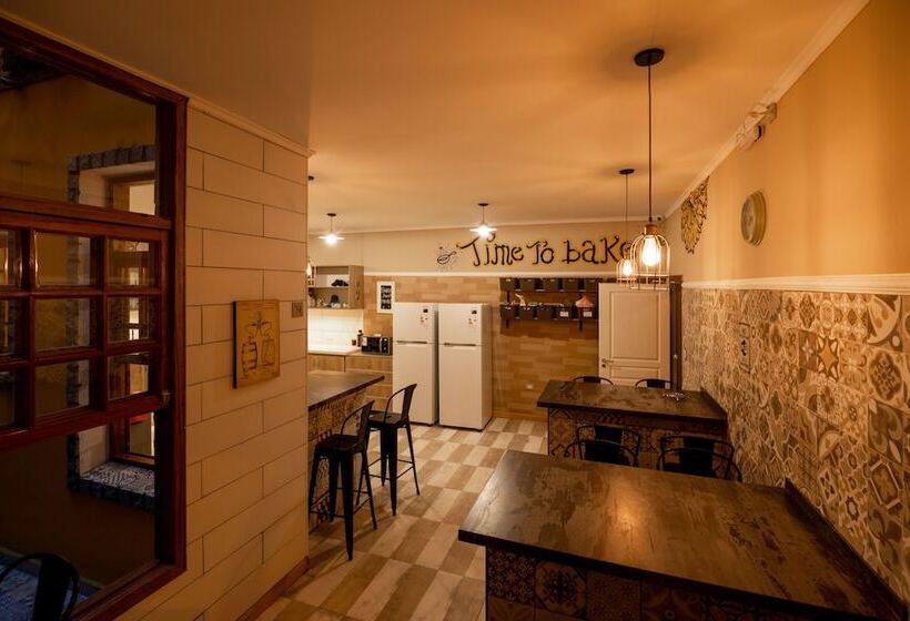 اتاق استاندارد با سرویس بهداشتی مشترک, Che Juan Hostel Ba
