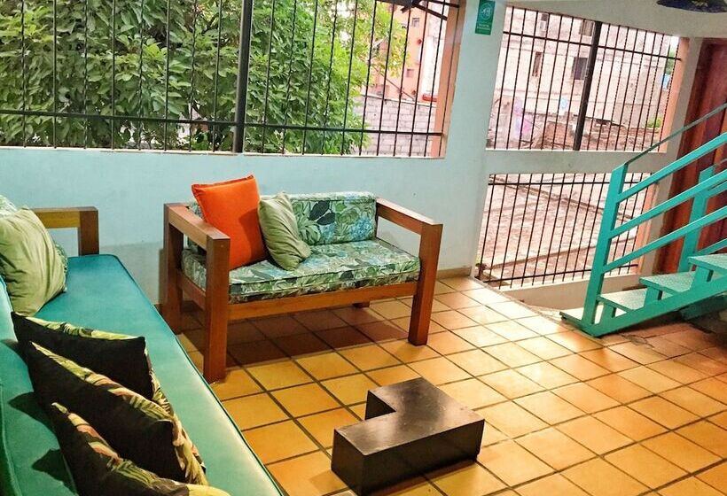 اتاق خانوادگی, Bacano Hostel