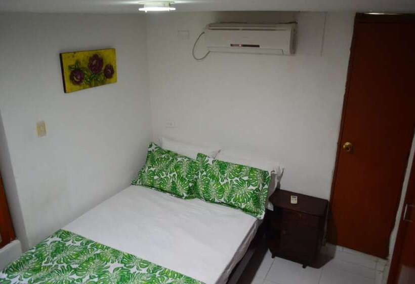 スタンダードルーム, Bacano Hostel