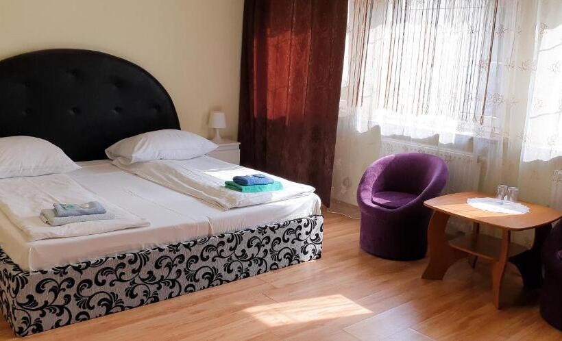 Номер Стандарт, Etna   Hostel  Noclegi Rzeszów