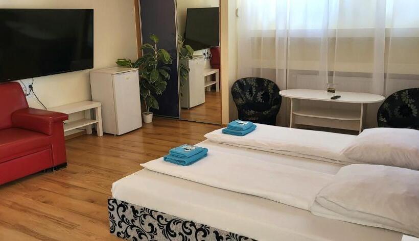 اتاق لوکس, Etna   Hostel  Noclegi Rzeszów