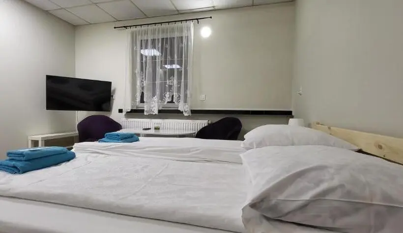 اتاق راحتی سه تخته, Etna   Hostel  Noclegi Rzeszów