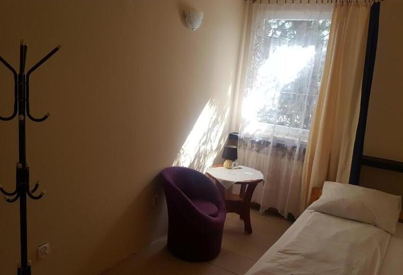 اتاق استاندارد یک تخته با سرویس بهداشتی مشترک, Etna   Hostel  Noclegi Rzeszów