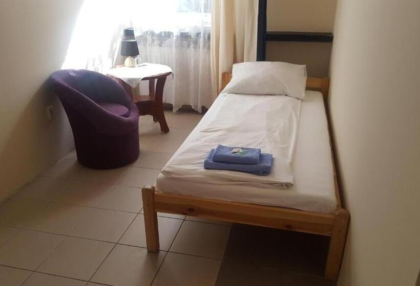 اتاق استاندارد یک تخته با سرویس بهداشتی مشترک, Etna   Hostel  Noclegi Rzeszów