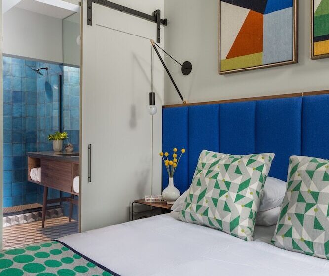 غرفة قياسية سرير كينج, The Hotel Salem