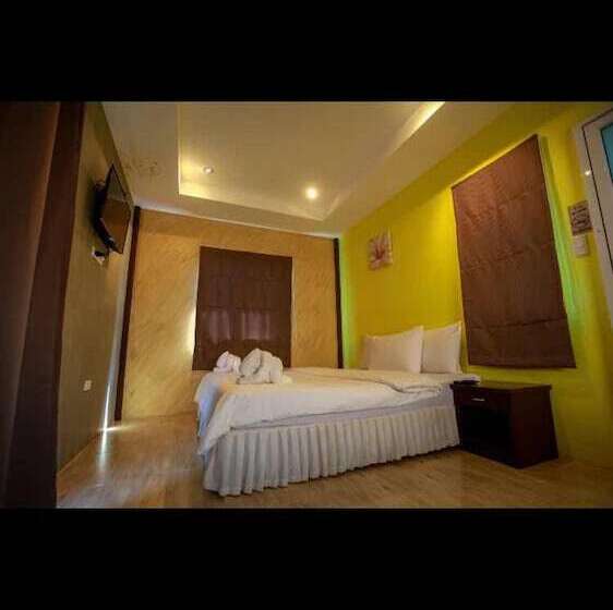 بنغل قياسي مطل على المسبح, Feel At Chill Resort Kohchang