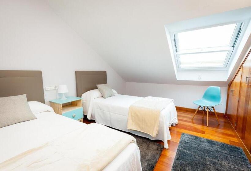 带1个卧室的顶楼公寓, Apartamentos Villa Zoila Baiona
